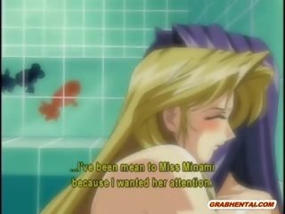 Lesbiyan anime coeds grupo pagtatalik sa ang banyo