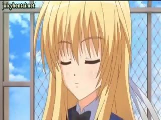 Blondynka anime cutie sprawka robienie dobrze stopami