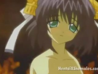 Žalias trumpaplaukis anime ladyboy dulkinimasis a hottie chick`s įtemptas pagrobimas