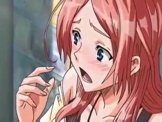 Rossa hentai pollastrella gangbanged fuori negozio