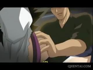 Atado hasta hentai chica agarrado por la tetitas y follada